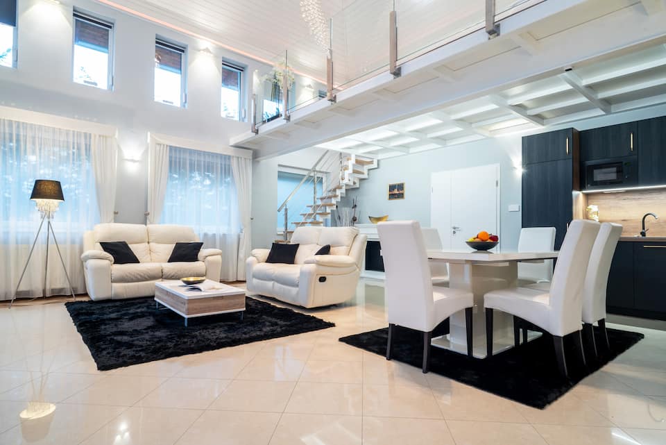 Villa Budapest Gold