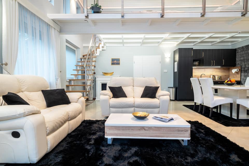 Villa Budapest Gold