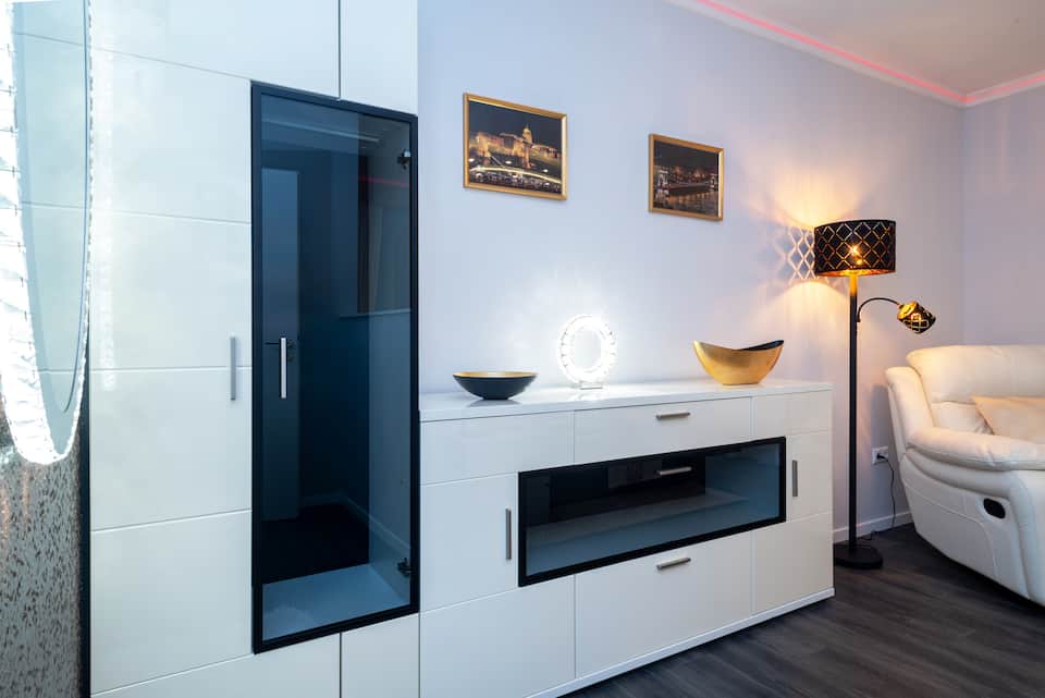 Villa Budapest Gold